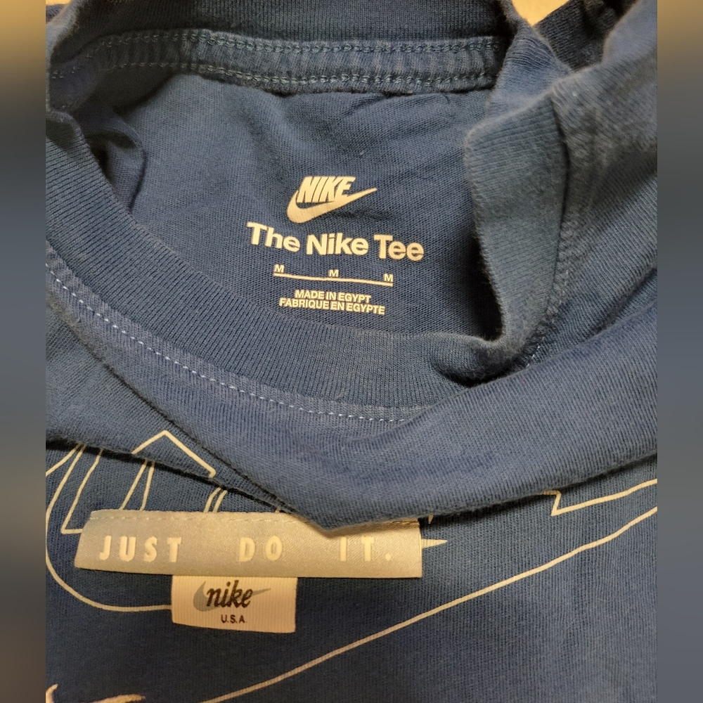 Bundle Of 2 Nike Kids Blue and Gray T-Shirts - Picture 5 of 7